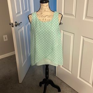 Women’s Tank top size medium